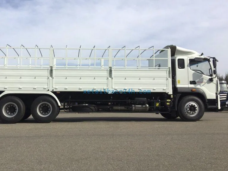 Xe auman c240